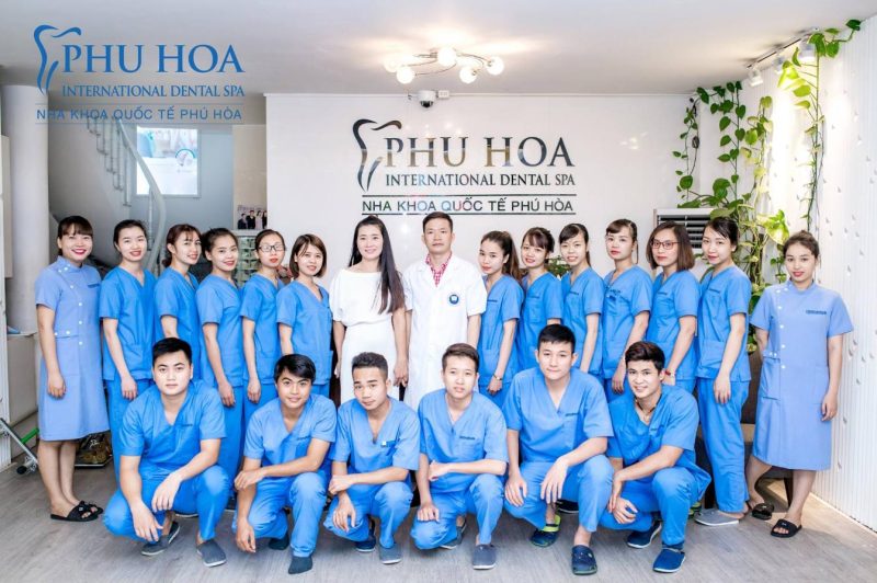 Đội ngũ Nha khoa Quốc tế Phú Hòa