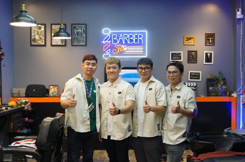 Uncle T’s Barber Shop