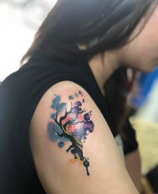 Lợi Phương Tattoo