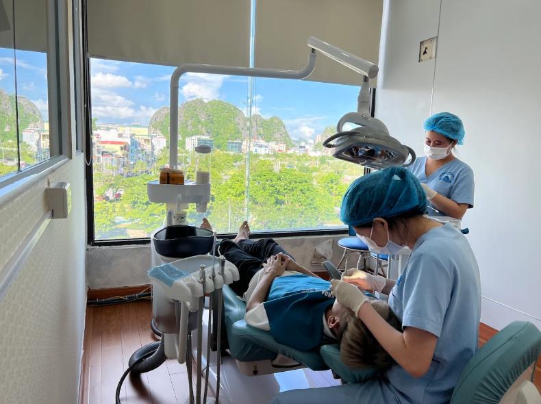 Khung cảnh cực chill tại Nha khoa Việt Pháp