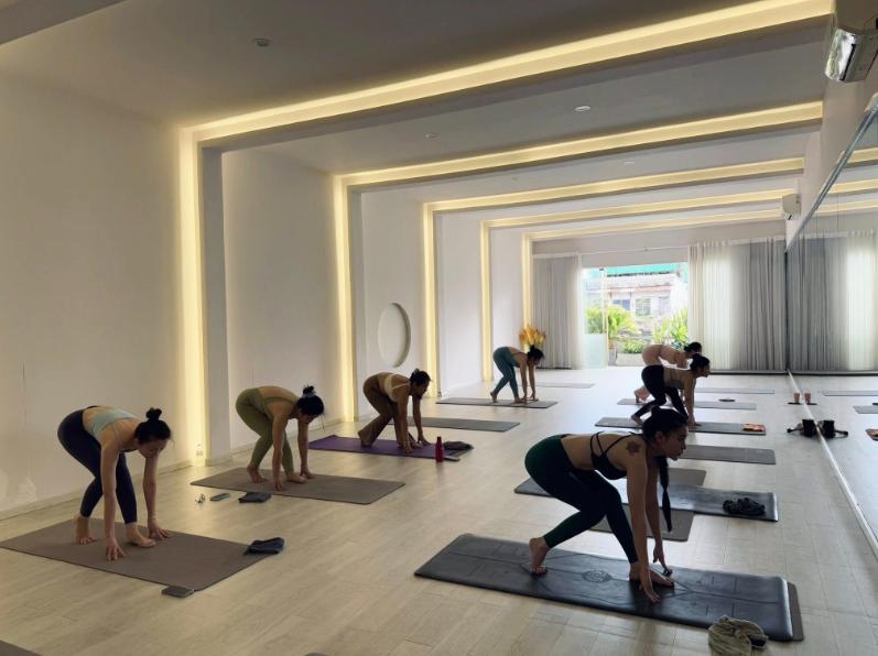 Trầm Yoga Studio