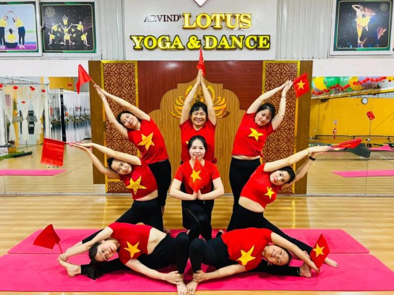 Yoga và Dance Lotus