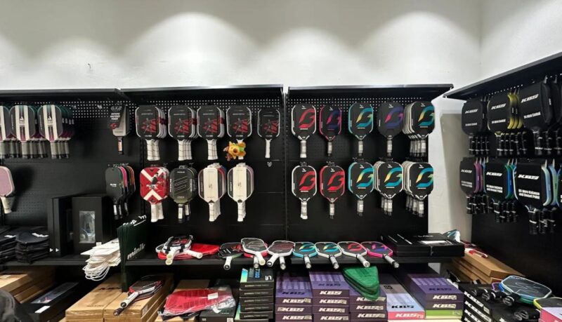 Mipik cung cấp đa dạng các sản phẩm cho bộ môn hot hit này